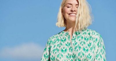 Holly Willoughby looks effortlessly chic in £30 summer blouse from M&S