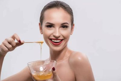 5 ingredients that can bring glow to your skin naturally