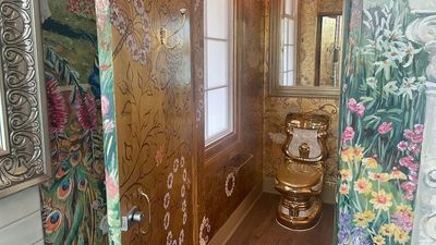 Is Maryborough's Cistern Chapel the best public toilet in Australia? City goes for gold with throne