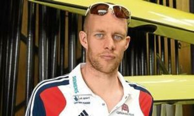 Training with para team helps me to find my cycling legs - David Smith MBE