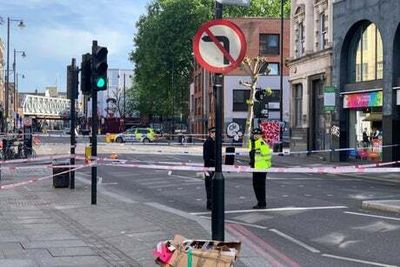 Man in 20s in critical condition following fight in Shoreditch