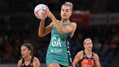 Melbourne Vixens, West Coast Fever post wins ahead of Super Netball top-of-the-ladder blockbuster