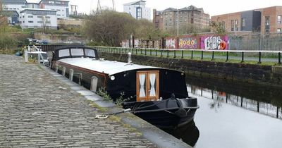 Houseboat 'like entering a modern apartment' up for sale on Glasgow's Applecross Wharf
