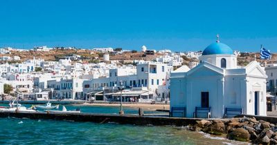'How much?!?' Tourists charged £510 for two drinks and portion of crab legs in Greece