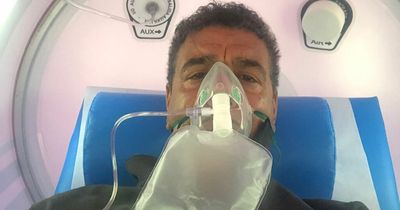 Chris Kamara inside oxygen chamber as Soccer Saturday legend's "recovery continues"