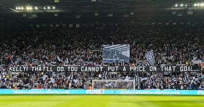 Wor Flags volunteers meet Newcastle United first team and Jamie Reuben makes donation