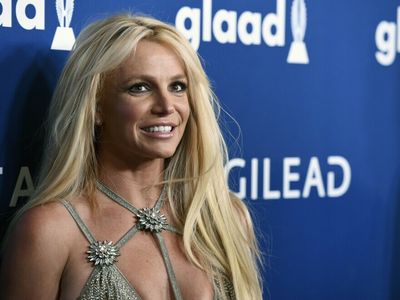 Britney Spears says that she had a miscarriage