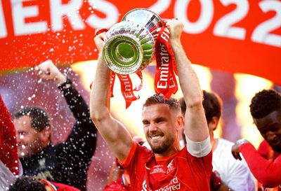 Henderson Lifts Record Sixth Trophy as Liverpool’s Captain