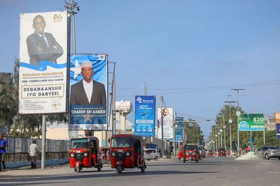 Somalia's new president to be elected by parliament behind barricades