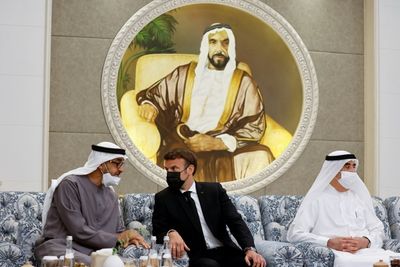 New UAE president meets Macron as world leaders stream in