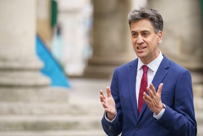 Miliband rules out leadership bid and insists Starmer followed Covid regulations