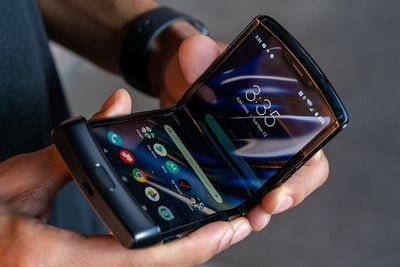 Motorola's Razr 3 foldable smartphone might have bigger screens