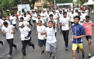 Students of JSS Science and Technology University run for fitness