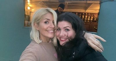 Holly Willoughby shares rare picture with 'lookalike' sister Kelly