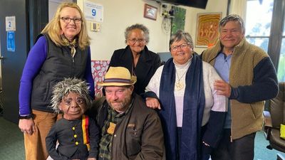 Sole support service for Blue Mountains Indigenous community facing closure after NSW government warns of eviction