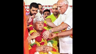 Ex-MLC of BJP becomes pontiff of new mutt