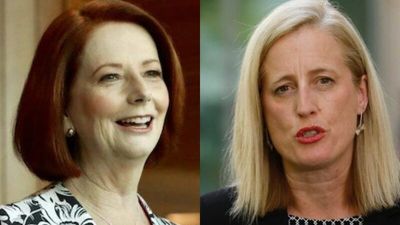 Julia Gillard endorses ACT Labor senator Katy Gallagher, saying parliament needs more 'strong, experienced women'