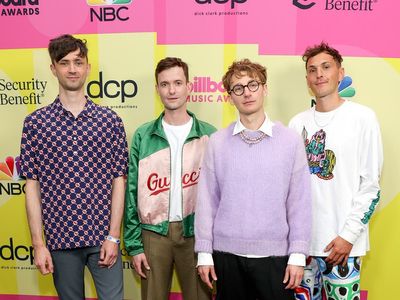Billboard Music Awards 2022: Glass Animals joke they’re ‘least rock and roll people in the world’ after win