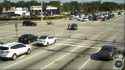 VIDEO: Good Samaritans: People Work Together To Help Unwell Driver On Busy Intersection