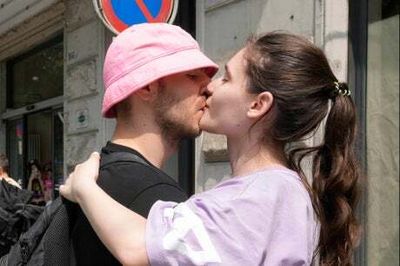 Eurovision winner Oleh Psiuk kisses girlfriend before flying home to serve Ukraine