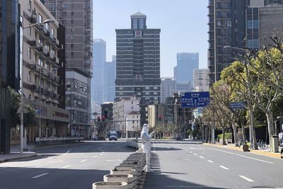 China’s Shanghai aims to end COVID lockdown by June 1