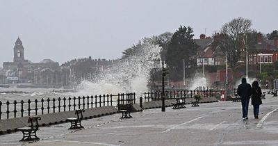 Met Office urgent weather warning for thunderstorms in Merseyside