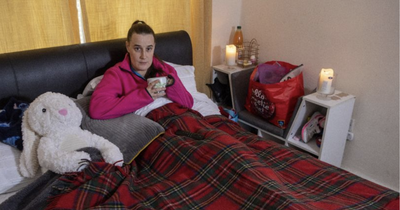 Scots single mum hit with £760 electricity bill forced to use candles to light home