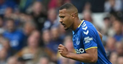 What Salomon Rondon did after Everton red card as Abdoulaye Doucoure fumes with Ivan Toney