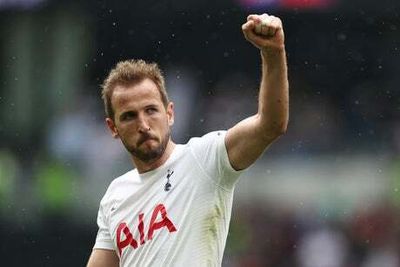 Harry Kane hints at Tottenham stay under ‘great’ Antonio Conte: ‘I am a big fan of his’