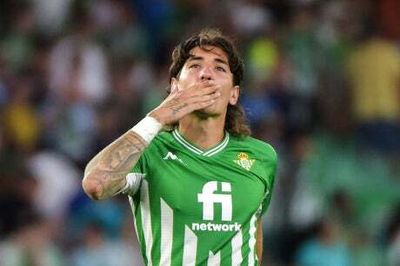 Betis star suggests crowdfunding Hector Bellerin’s transfer after Arsenal loanee’s tears at final home game