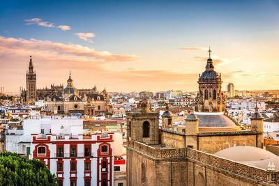 Twitter claim that Rangers fans were arrested on Seville flight is false