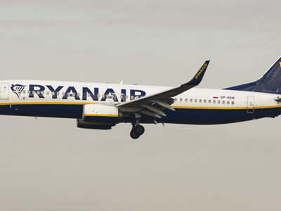 Ryanair FY22 Loss Narrows, Expects To Return To Profitability In FY23