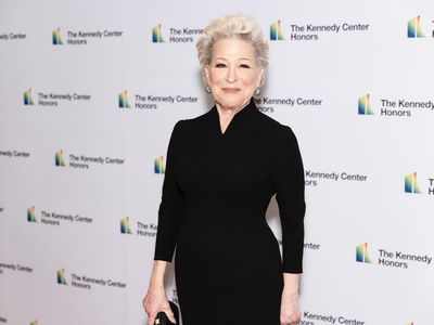 Bette Midler Panned For Breastfeeding Remark In Wake Of Baby Formula Shortage