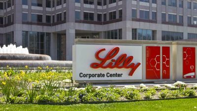 Top-Rated Eli Lilly Nears Breakout After FDA Approves Its Next Potential Blockbuster