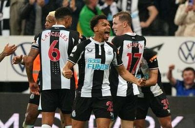 Newcastle 2-0 Arsenal: Gunners hand Tottenham top-four advantage after St James’ Park slip-up