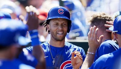 Shortstop Andrelton Simmons makes first start with Cubs to open series against Pirates
