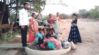 Pune: Teachers chip in for borewell, community sends 17 kids to school