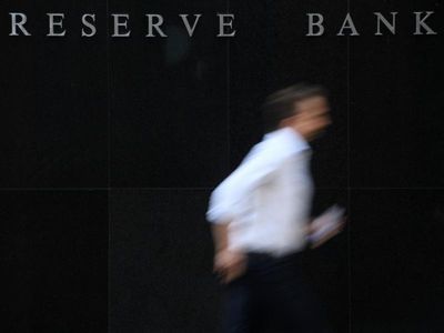RBA contemplated larger cash rate hike