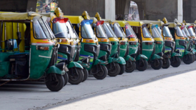 Autos running without meters in Noida to be fined from next week