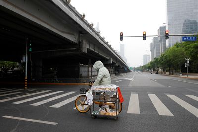 China’s small businesses buckle under lockdowns, as expats exit