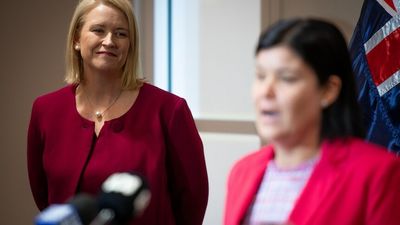 Nicole Manison to remain Northern Territory's Deputy Chief Minister as Scott Morrison slams Labor's 'instability' while in Darwin