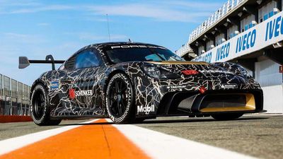 Porsche Mission R Lives On As 1,073-HP 718 Cayman GT4 ePerformance