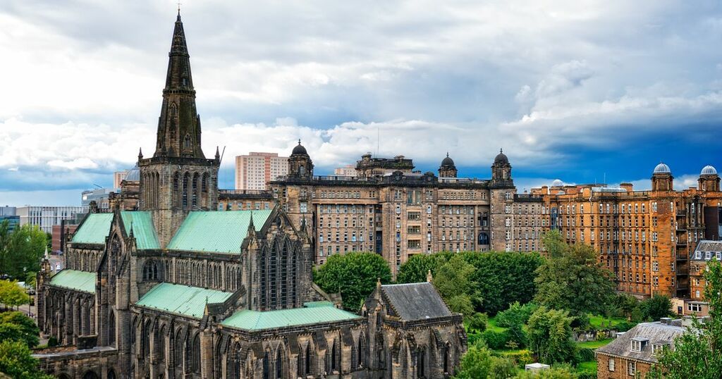 Glasgow BBC Weather forecast as warm 17C temperatures…