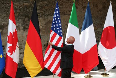 Kremlin says G7 using Russia's reserves for Ukraine would be 'outright theft'