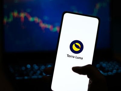 Terra (LUNA) Blow-Up One Of The 'Largest Fiascos' In Crypto Market History, Ark Says