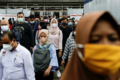 Indonesia to drop outdoor mask mandate as COVID-19 infections drop