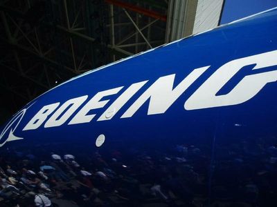 BofA Cuts Boeing Target On Higher Risk Profile
