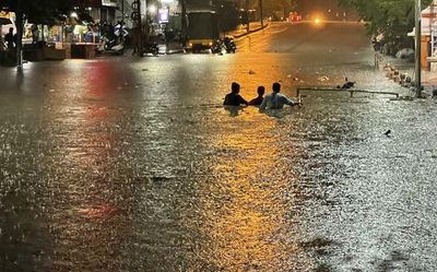 Torrential rain lashes Bengaluru; low-lying areas inundated
