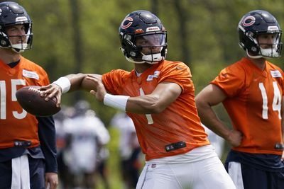 WATCH: Bears QB Justin Fields back at work during OTAs