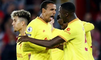 Liverpool take title race to final day after Joël Matip header sees off Southampton